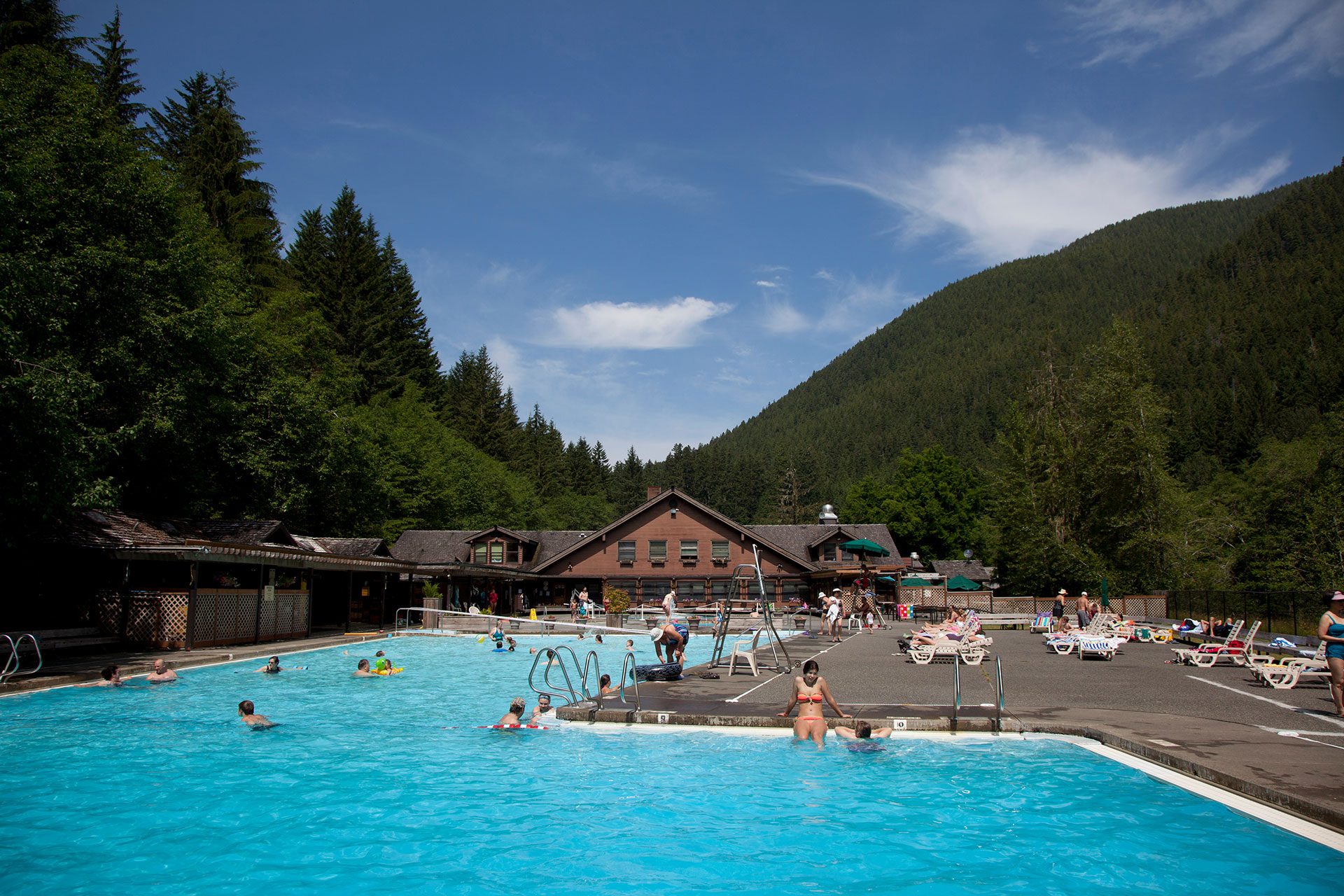 visit sol duc hot springs
